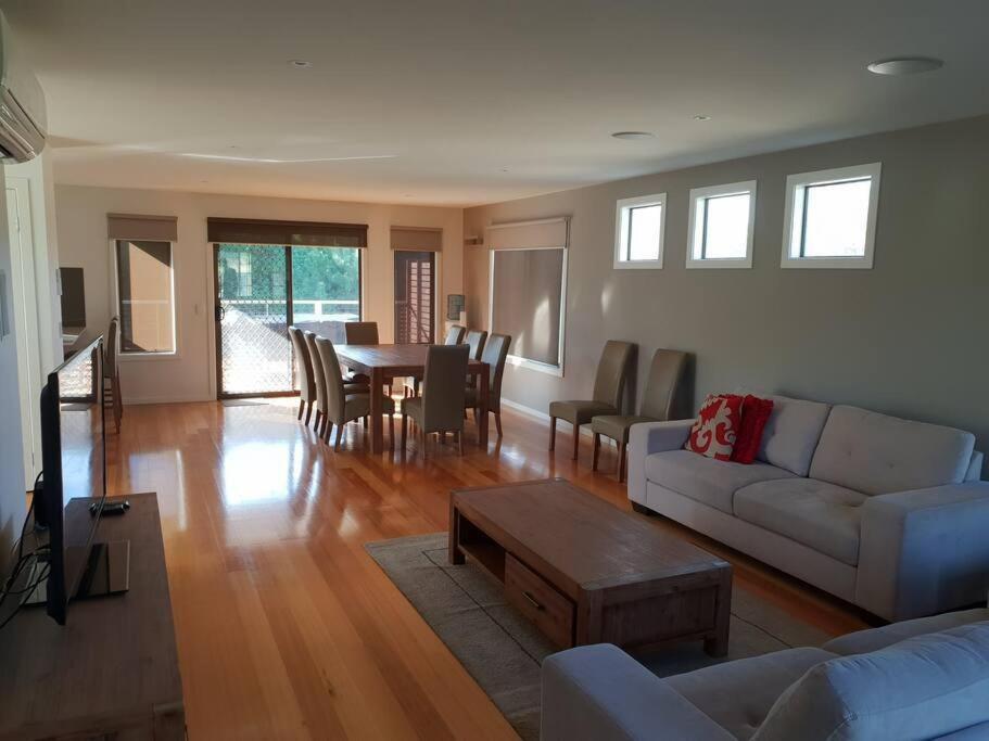 Venus Haven - Beach 1, Linen, Wifi, Netflix Venus Bay Ngoại thất bức ảnh