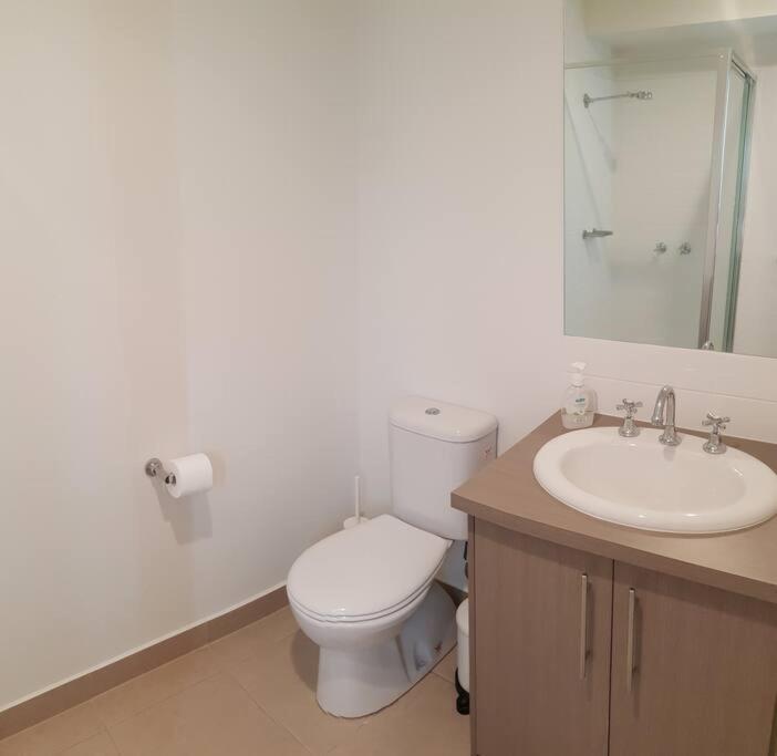 Venus Haven - Beach 1, Linen, Wifi, Netflix Venus Bay Ngoại thất bức ảnh